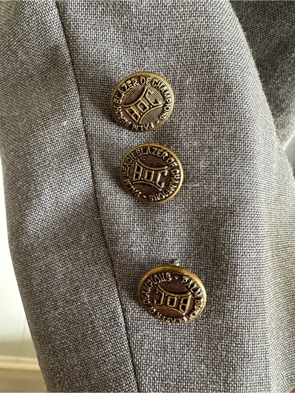 Vintage Blue Blazer Sport Coat Gold Crest Buttons Novelty Lining 32x23